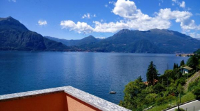 Отель Blu Panorama belvedere lago di Como  Варенна